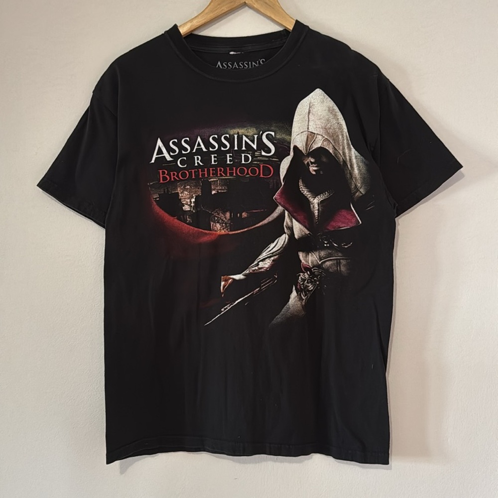 Assassins Creed Brotherhood T-Shirt / Medium / Videogame Promo 2011
